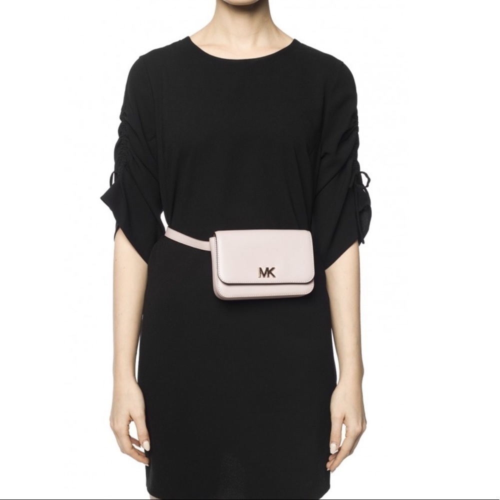 Michael Kors Mott leather belt bag - Picture 2 of 4